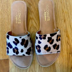 Coconuts by Matisse leopard sandal. Size 10.